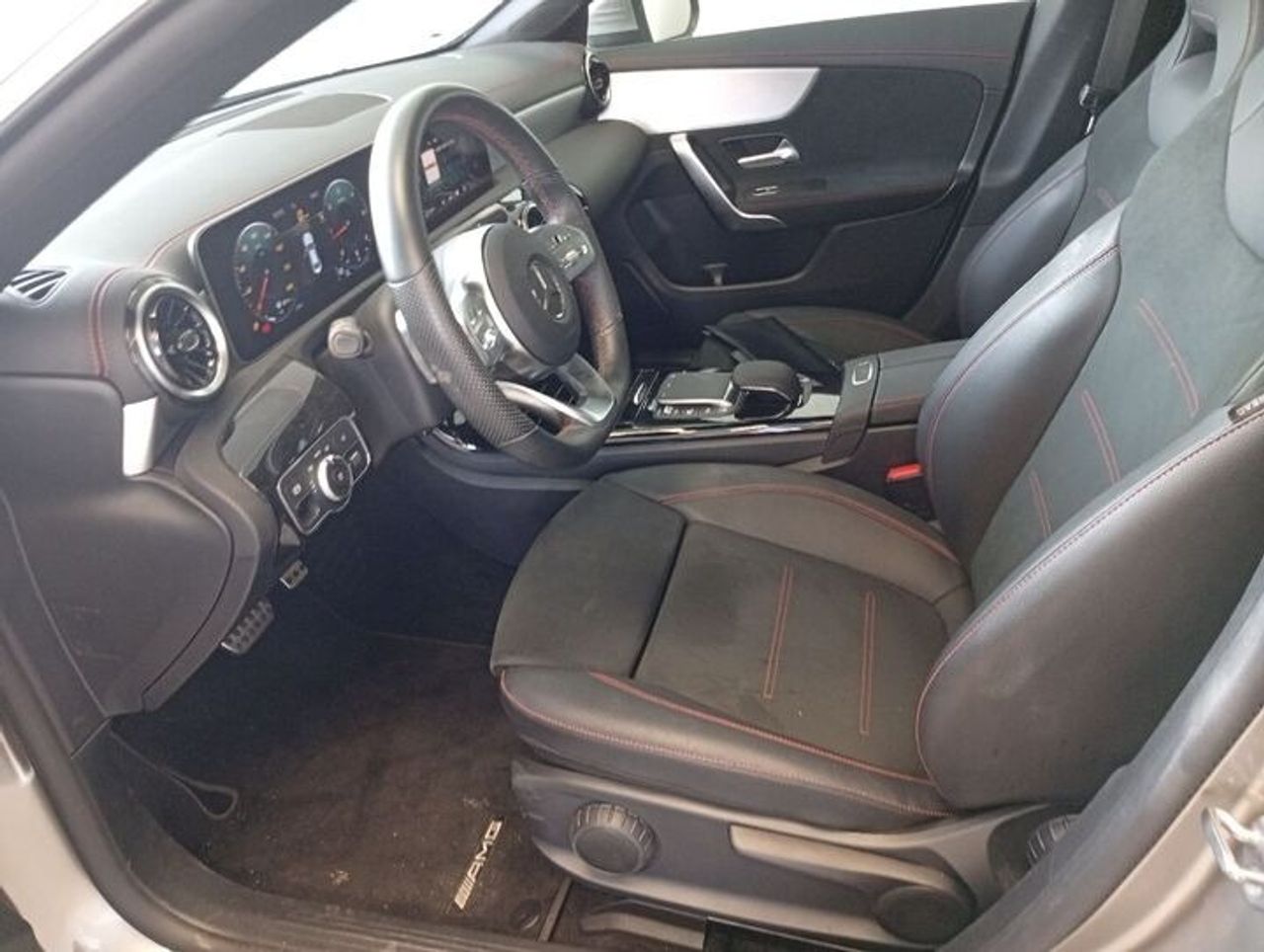 Mercedes CLA 200 D DCT AMG + TECHO PANORAMICO  - Foto 2