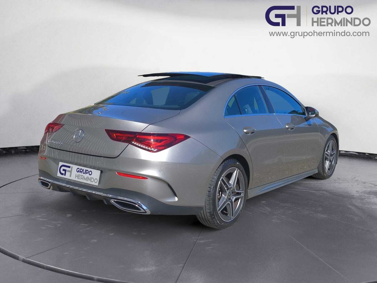 Mercedes CLA 200 D DCT AMG + TECHO PANORAMICO  - Foto 2