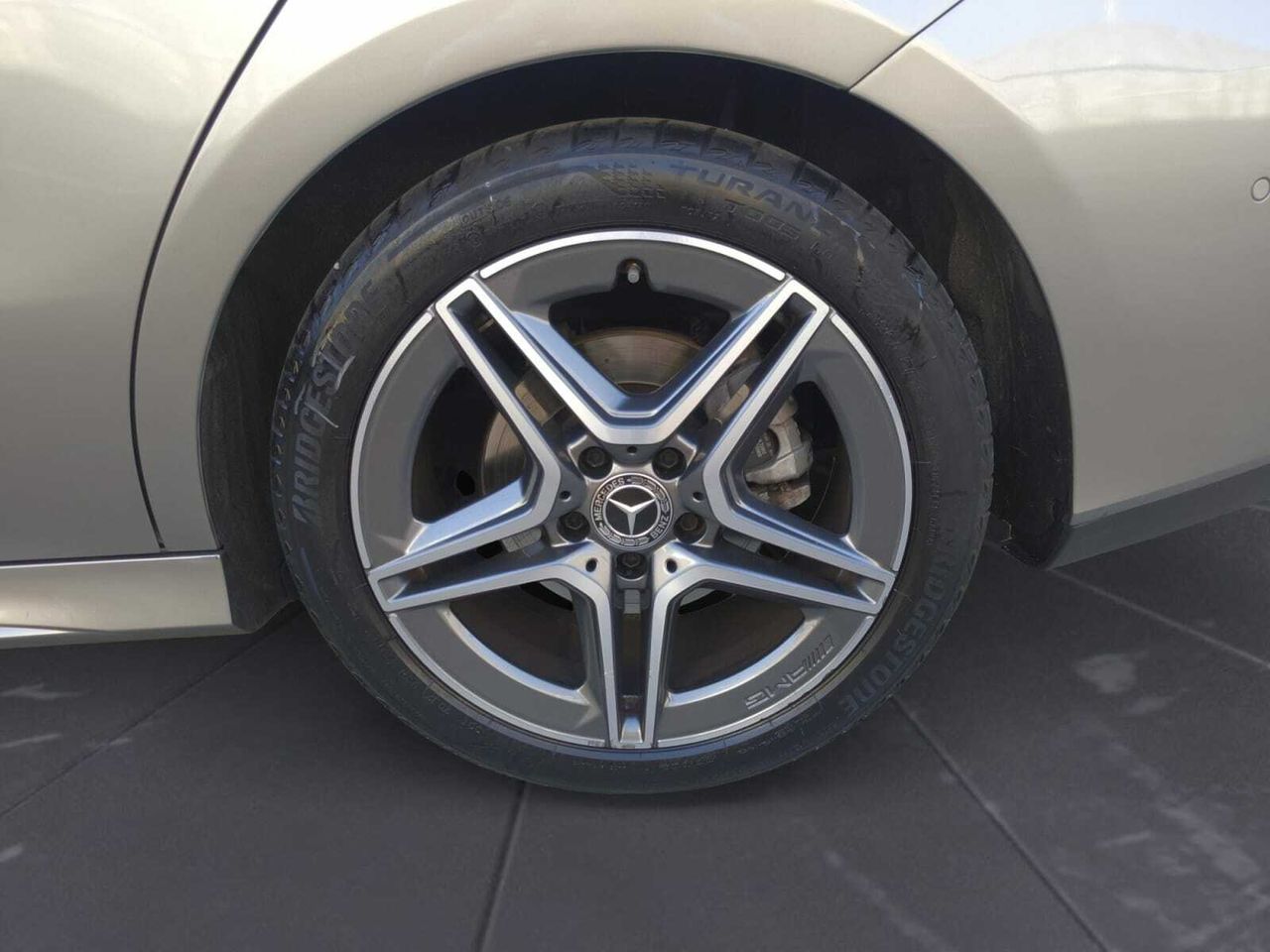 Mercedes CLA 200 D DCT AMG + TECHO PANORAMICO  - Foto 2