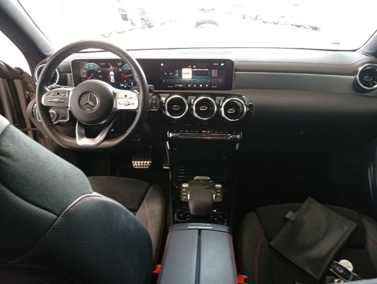 Mercedes CLA 200 D DCT AMG + TECHO PANORAMICO  - Foto 2