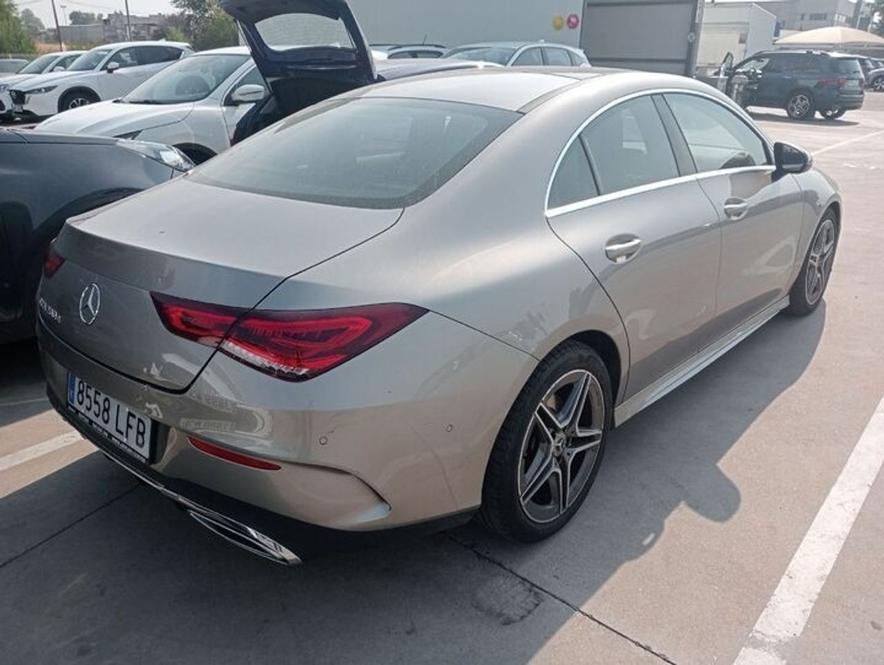 Mercedes CLA 200 D DCT AMG + TECHO PANORAMICO  - Foto 2