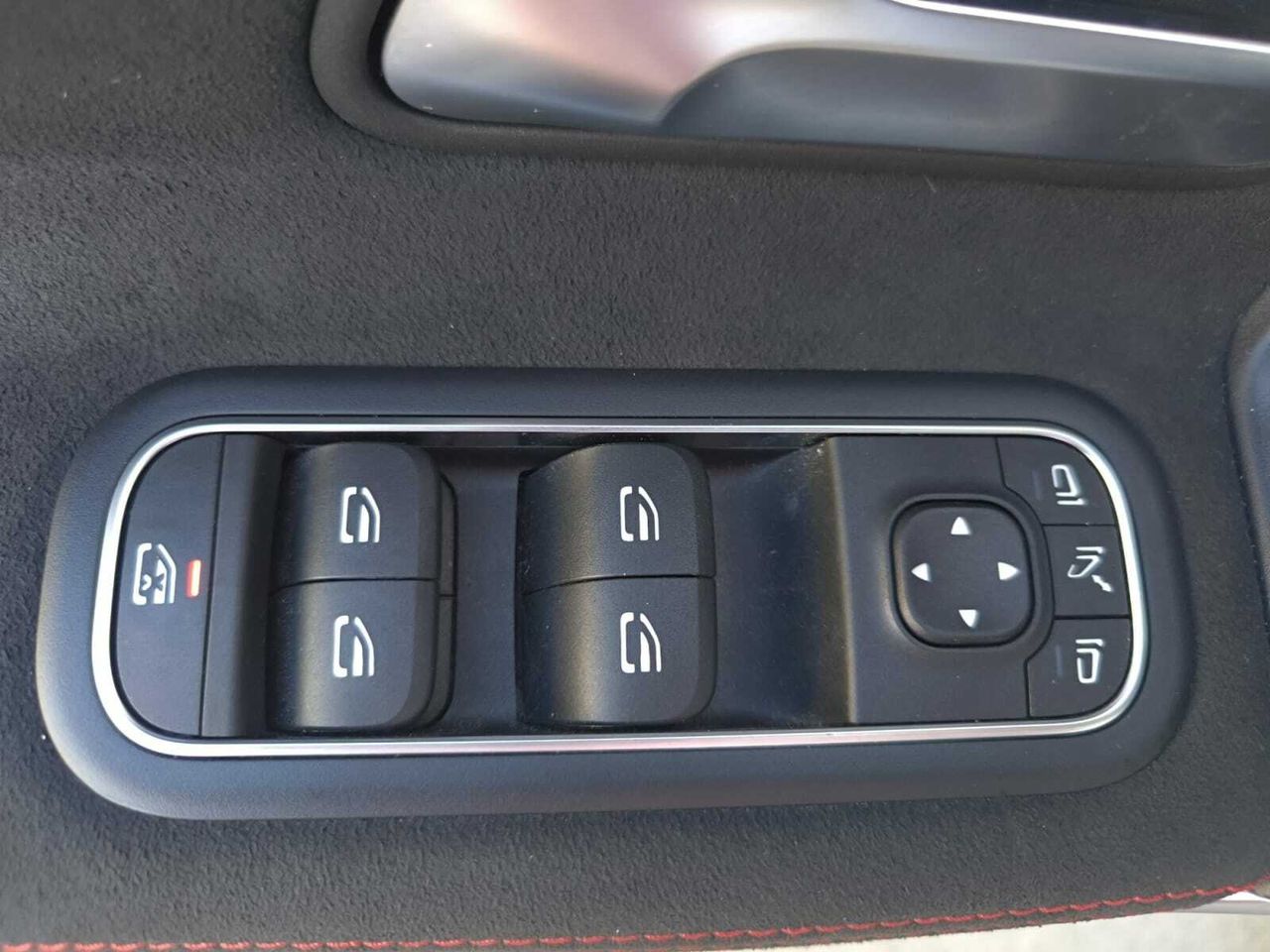 Mercedes CLA 200 D DCT AMG + TECHO PANORAMICO  - Foto 2