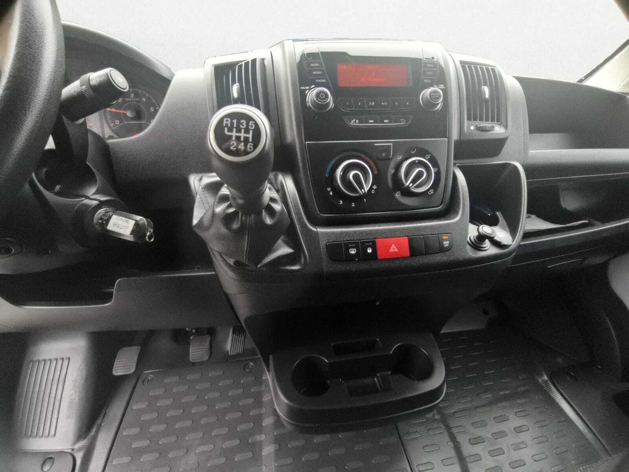 Citroën Jumper FG 33 L2 H2 BLUE HDI 120 CV  - Foto 2