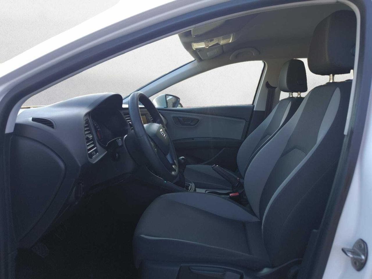 Seat Leon 1.6 TDI 110 CV  - Foto 2