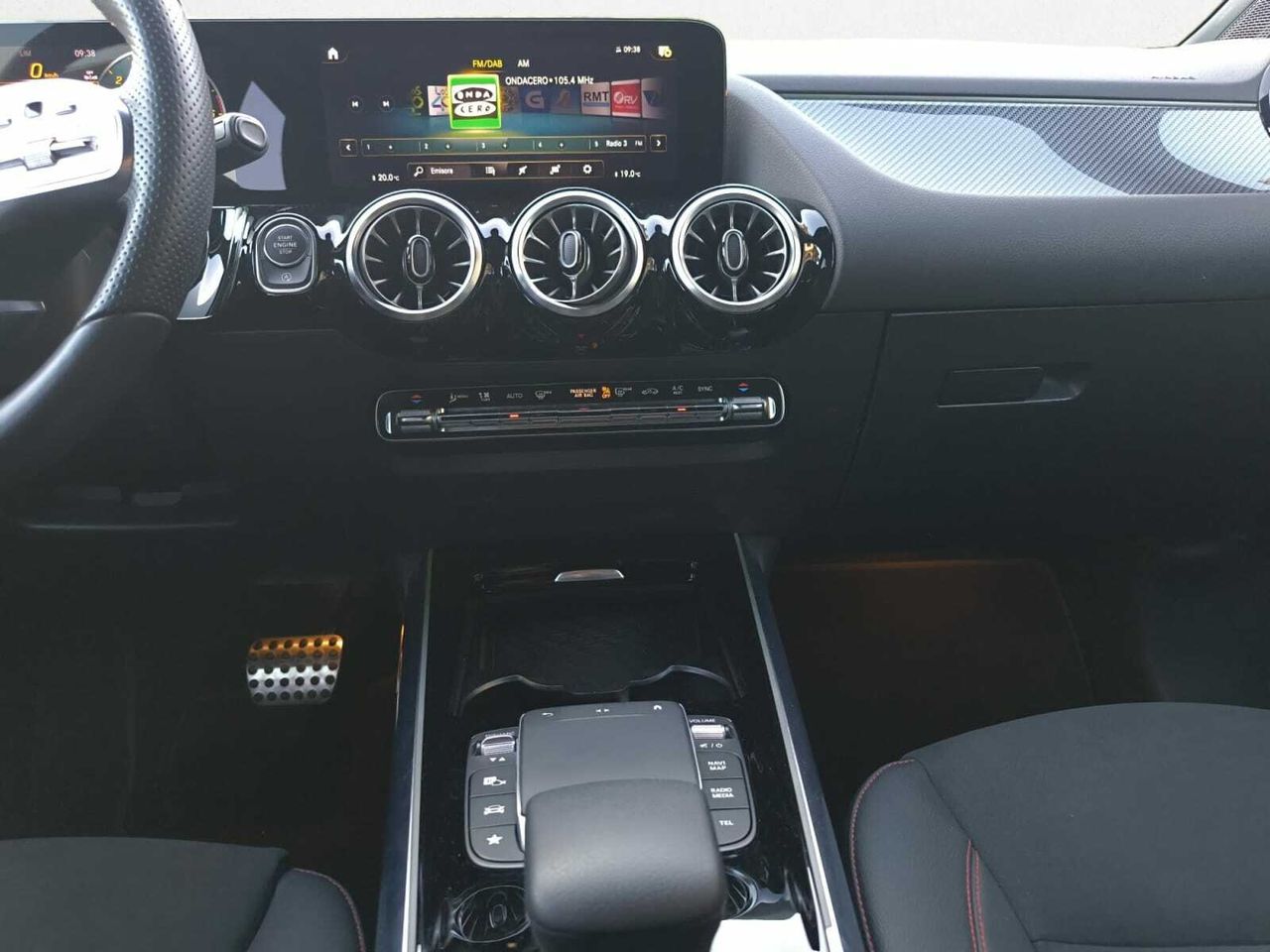 Mercedes GLA 200 D   - Foto 2