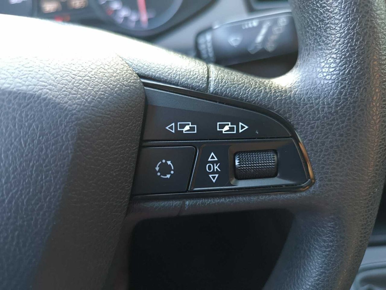 Seat Leon 1.6 TDI 110 CV  - Foto 2