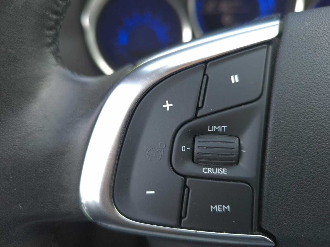 DS DS 4 BLUE HDI 120 CV  STYLE  - Foto 2