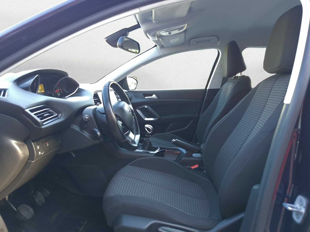 Peugeot 308 SW ACTIVE BLUE HDI 130 CV  - Foto 2