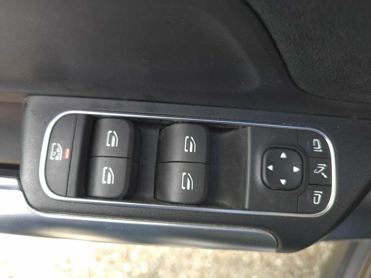 Mercedes GLA 200 D AMG LINE  - Foto 2