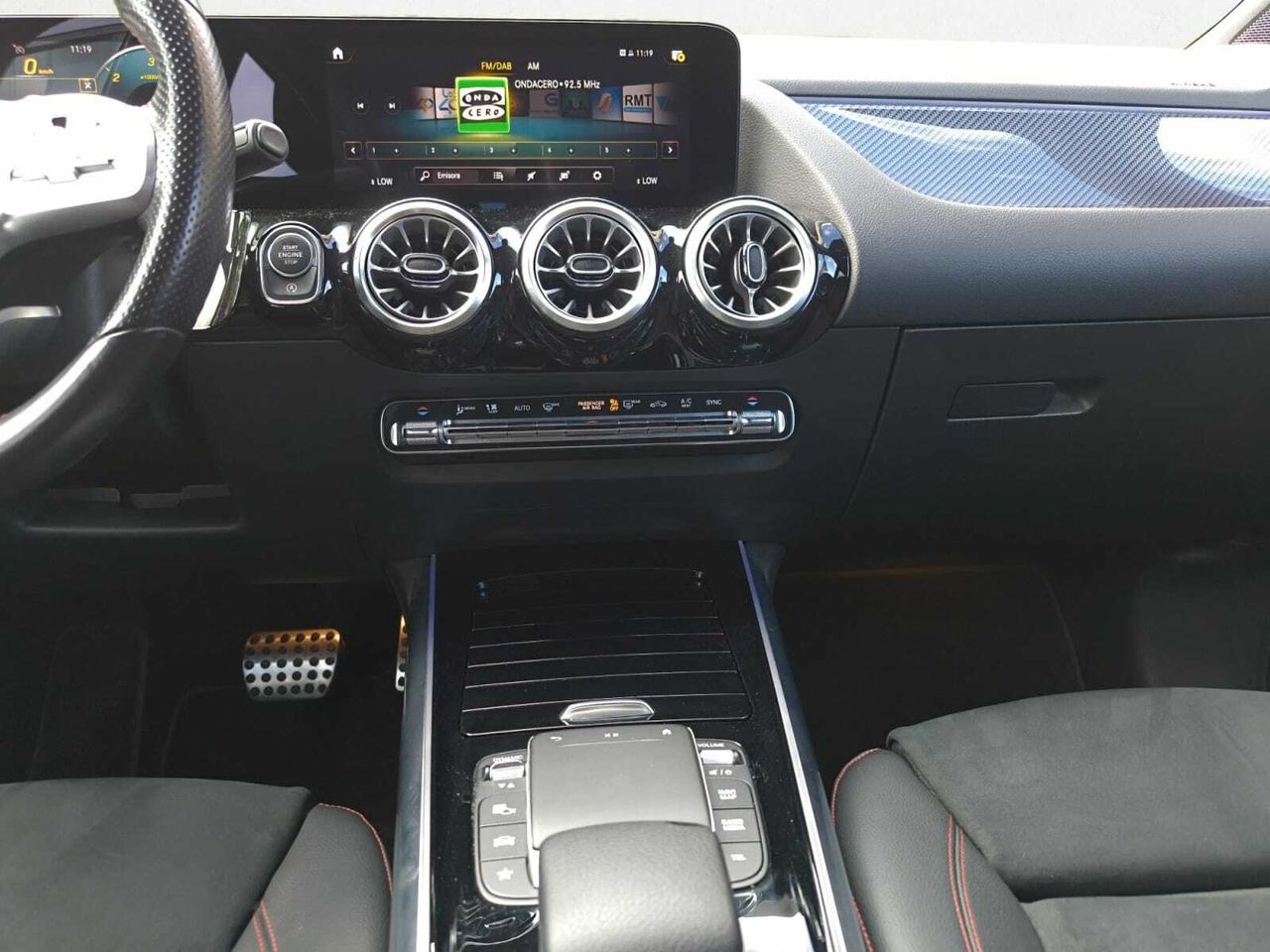 Mercedes GLA 200 D AMG LINE  - Foto 2