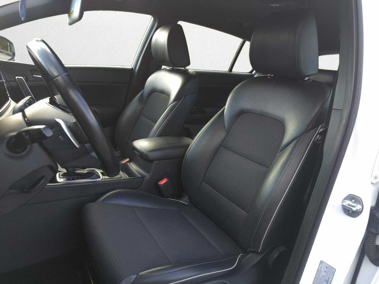 Kia Sportage 1.6 TGDI 180 CV GT LINE  - Foto 2