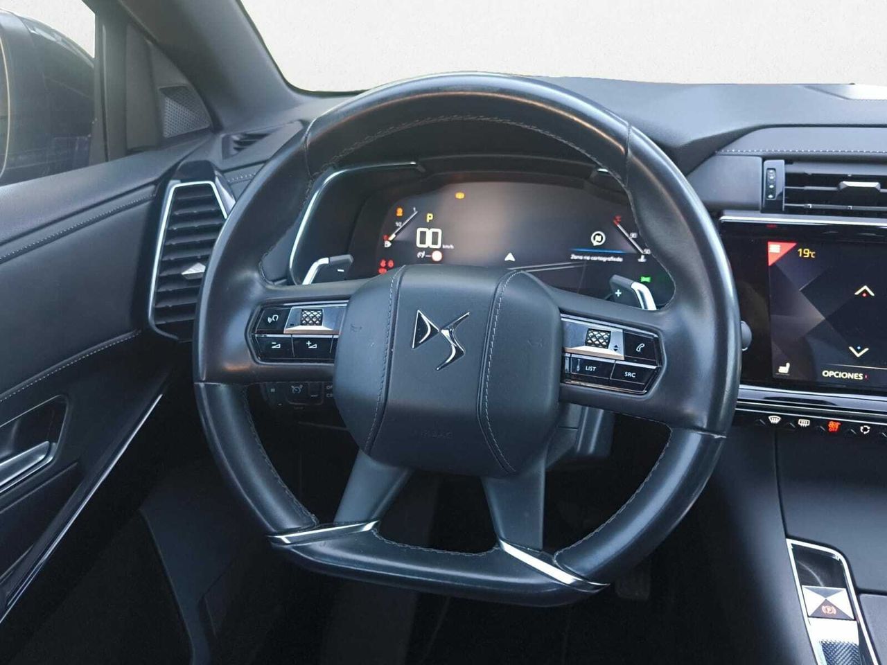 DS DS 7 CROSSBACK BLUE HDI 180 CV AUT LOUVRE  - Foto 2