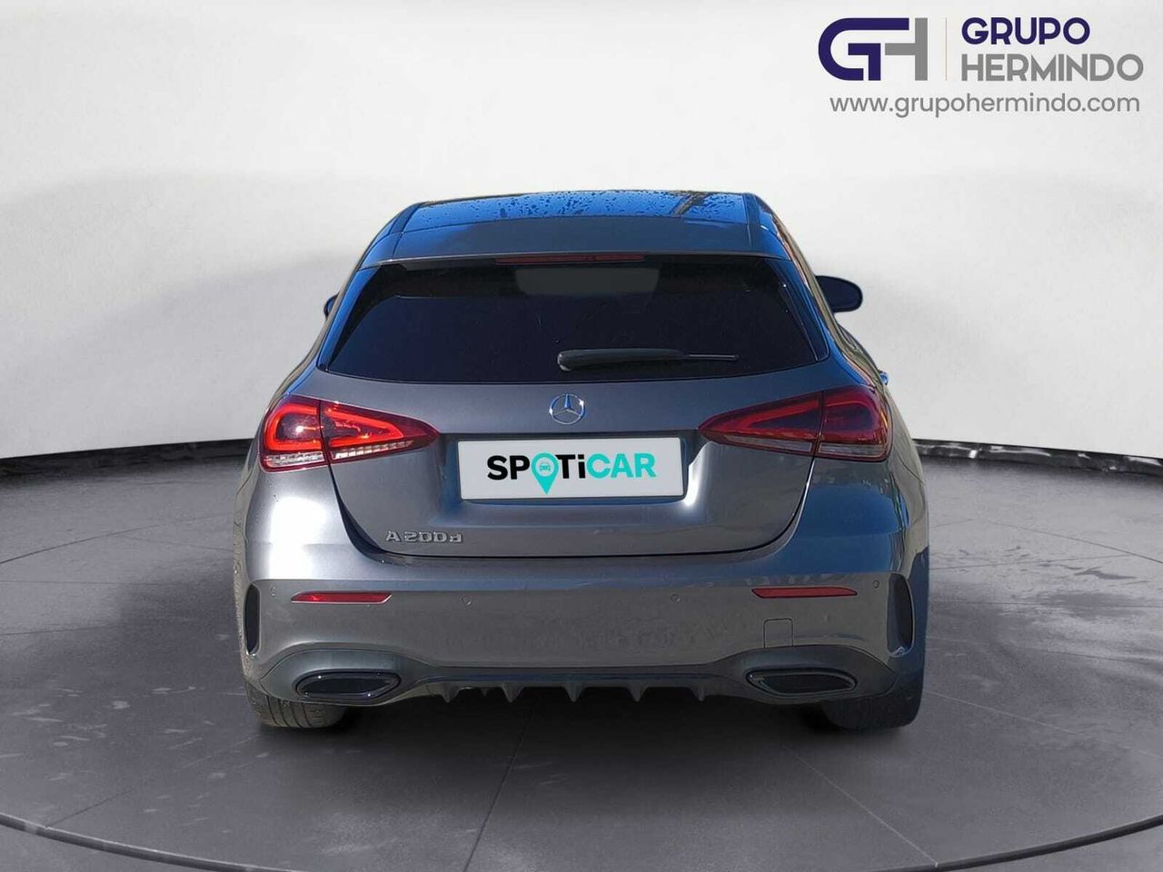 Mercedes Clase A 200 D AMG LINE + PAQUETE PREMIUM+ SMARTPHONE  - Foto 2