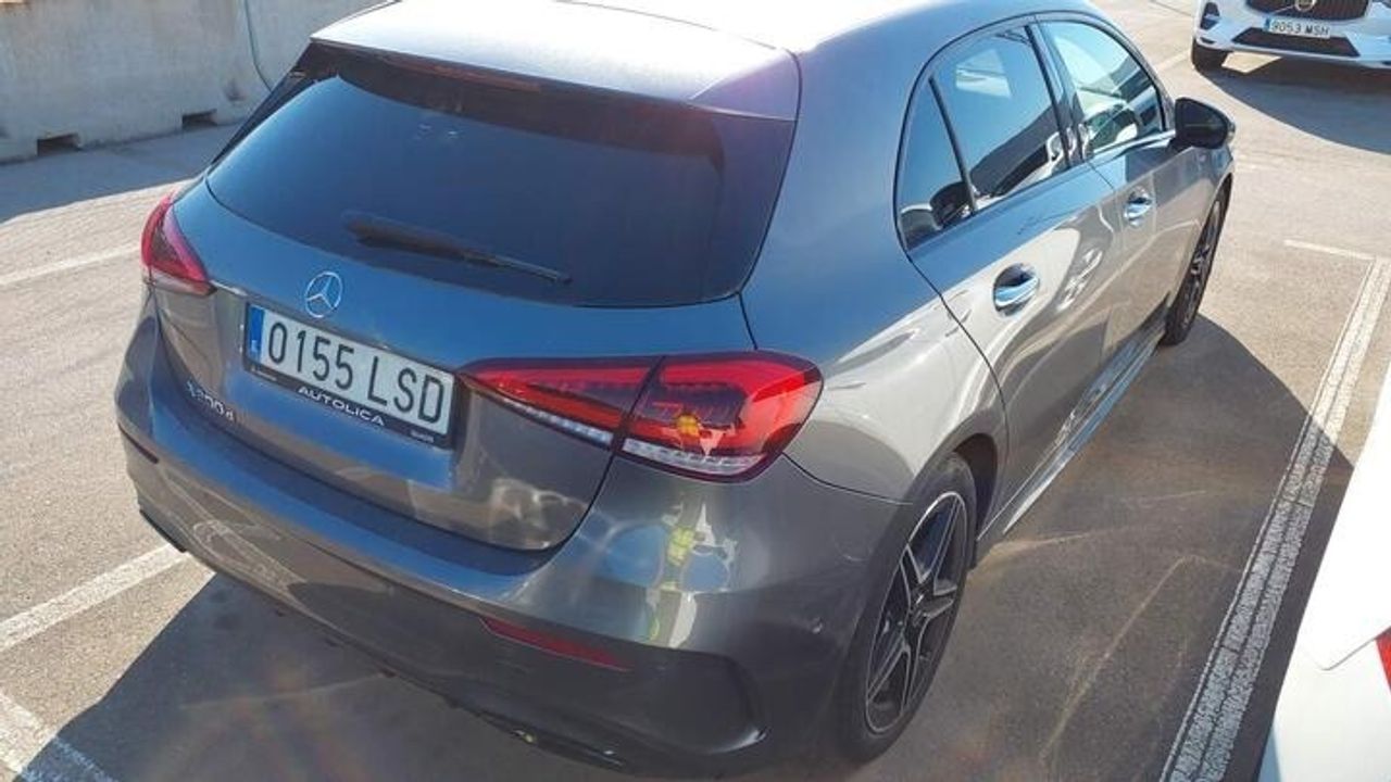 Mercedes Clase A 200 D AMG LINE + PAQUETE PREMIUM+ SMARTPHONE  - Foto 2