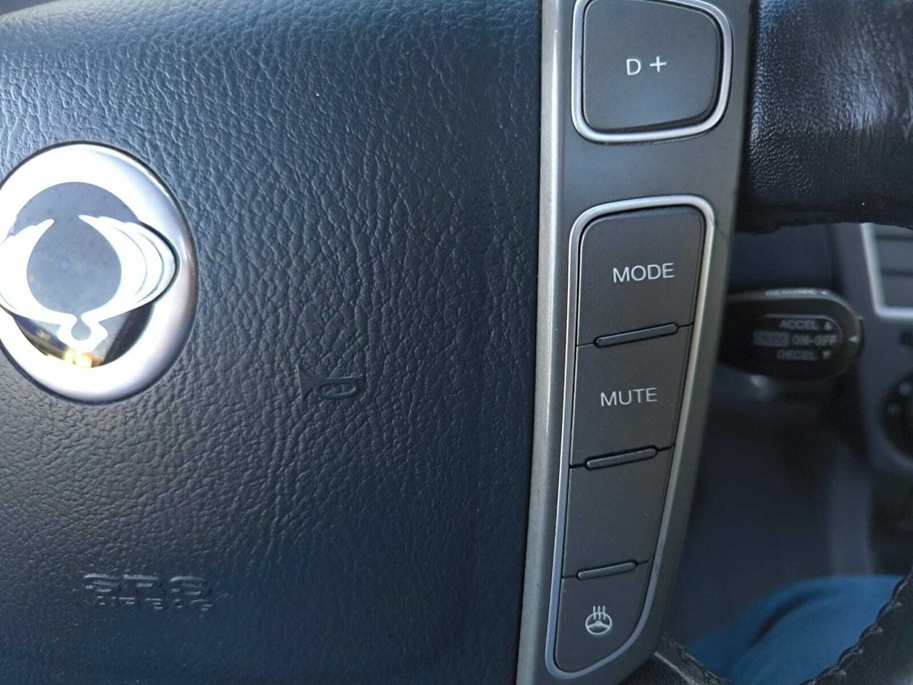 SsangYong Rodius PREMIUM  - Foto 2