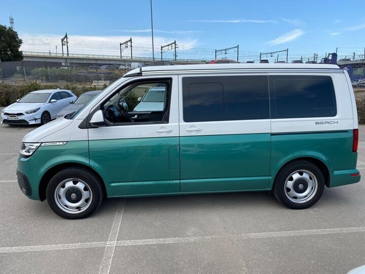 Volkswagen California BEACH TOUR TDI 146 KW 198 CV BMT DSG 7 PLAZAS  - Foto 2