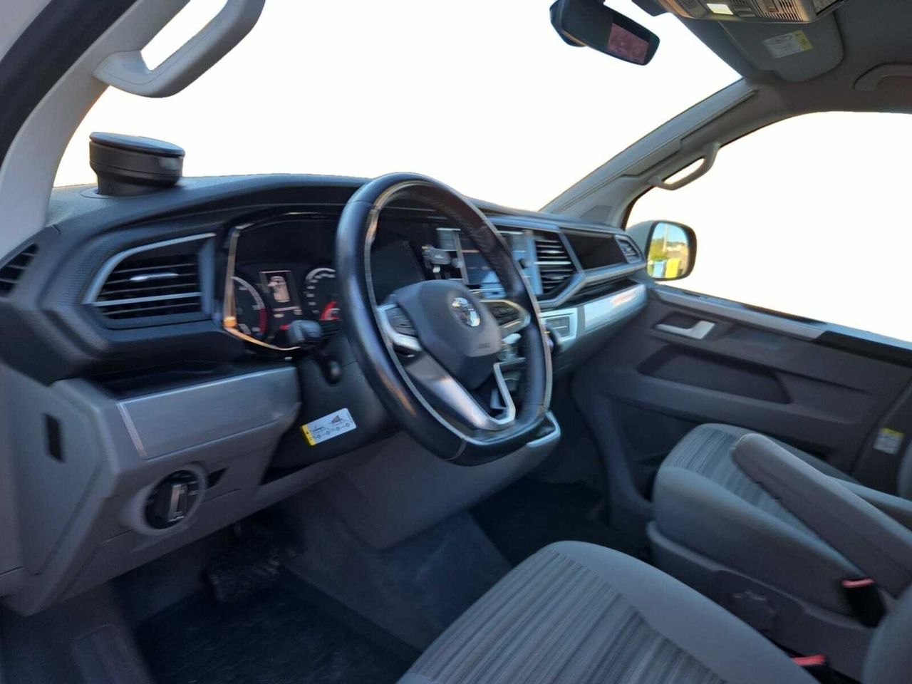 Volkswagen California BEACH TOUR TDI 146 KW 198 CV BMT DSG 7 PLAZAS  - Foto 2