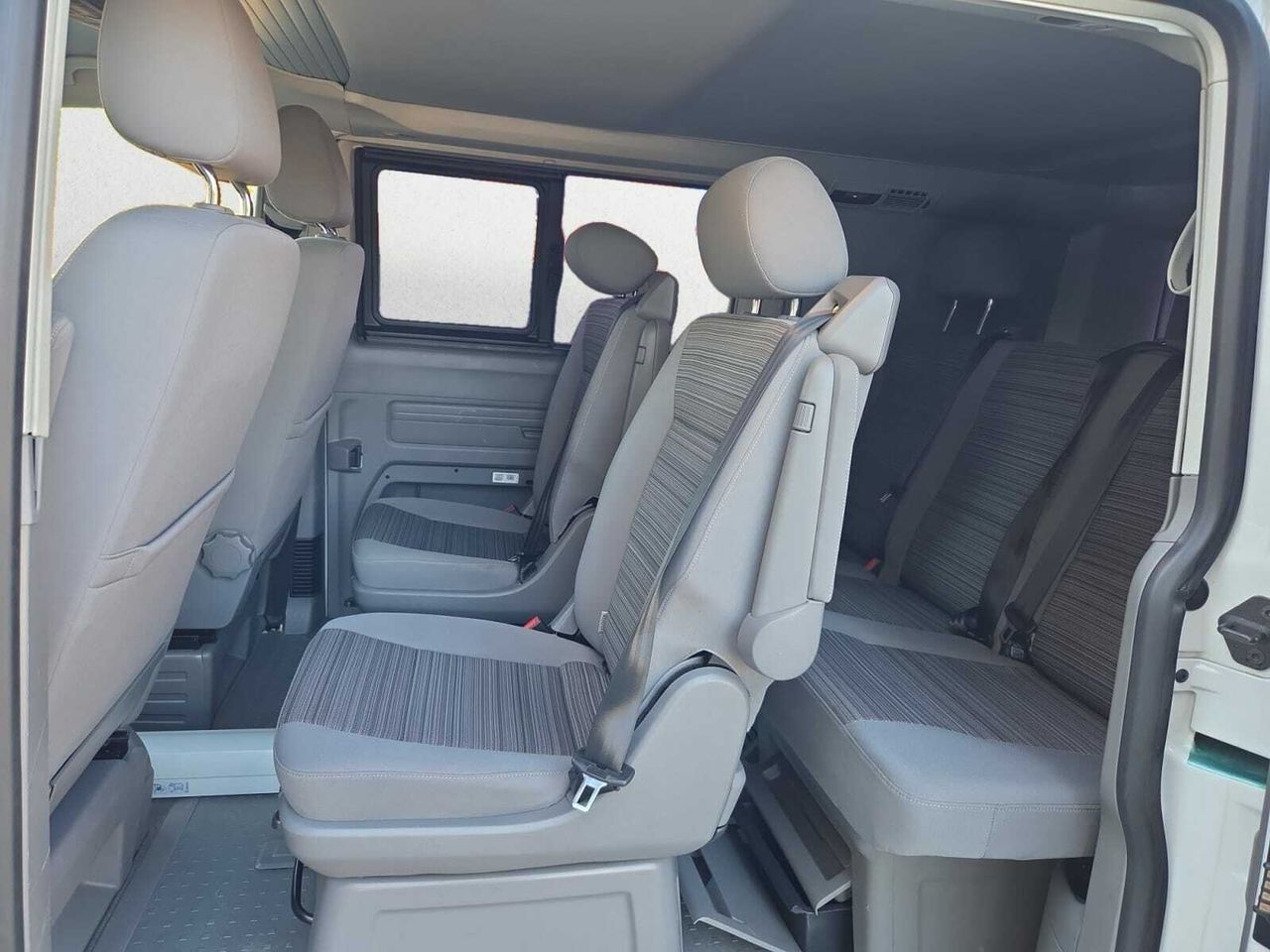 Volkswagen California BEACH TOUR TDI 146 KW 198 CV BMT DSG 7 PLAZAS  - Foto 2