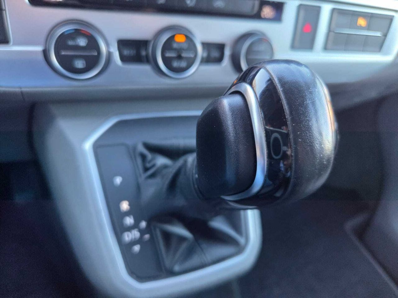 Volkswagen California BEACH TOUR TDI 146 KW 198 CV BMT DSG 7 PLAZAS  - Foto 2