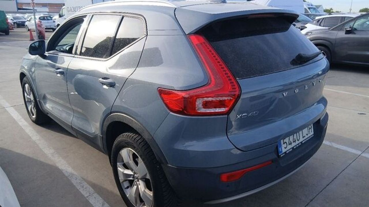 Volvo XC40 2.0 D3 BUSINESS PLUS AUTO+PACK XENIUM+PARK ASSIST  - Foto 2