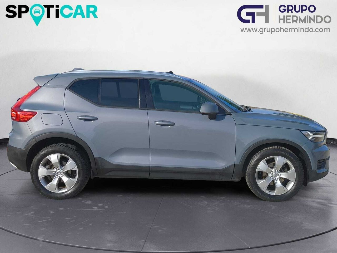 Volvo XC40 2.0 D3 BUSINESS PLUS AUTO+PACK XENIUM+PARK ASSIST  - Foto 2