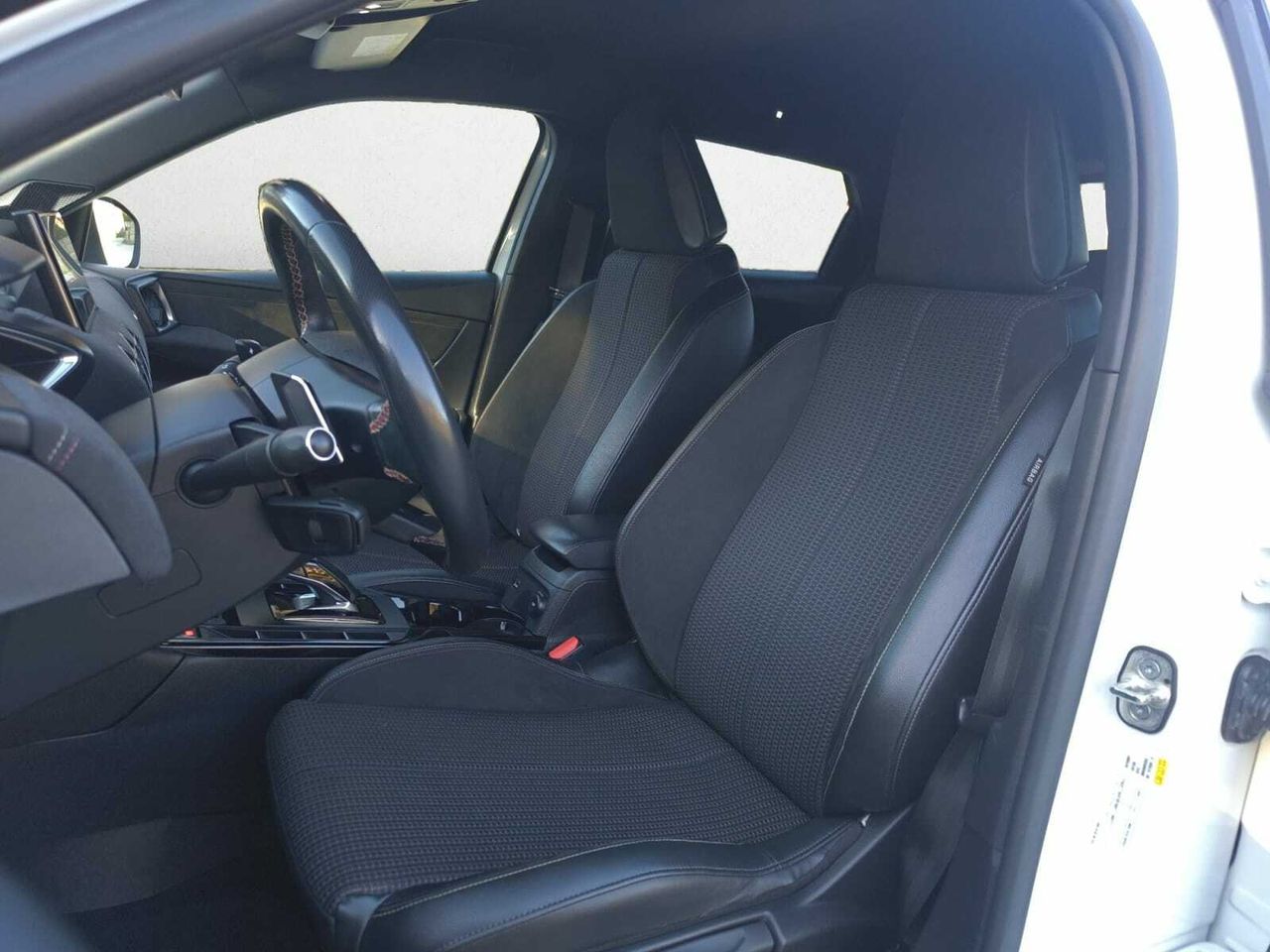 DS DS 3 CROSSBACK PURE TECH AUTOMATICO PERFORMANCE  - Foto 2