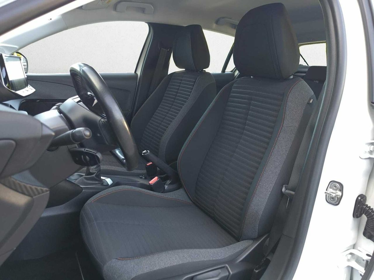 Peugeot 208 ACTIVE PACK BLUE HDI 100 CV  - Foto 2