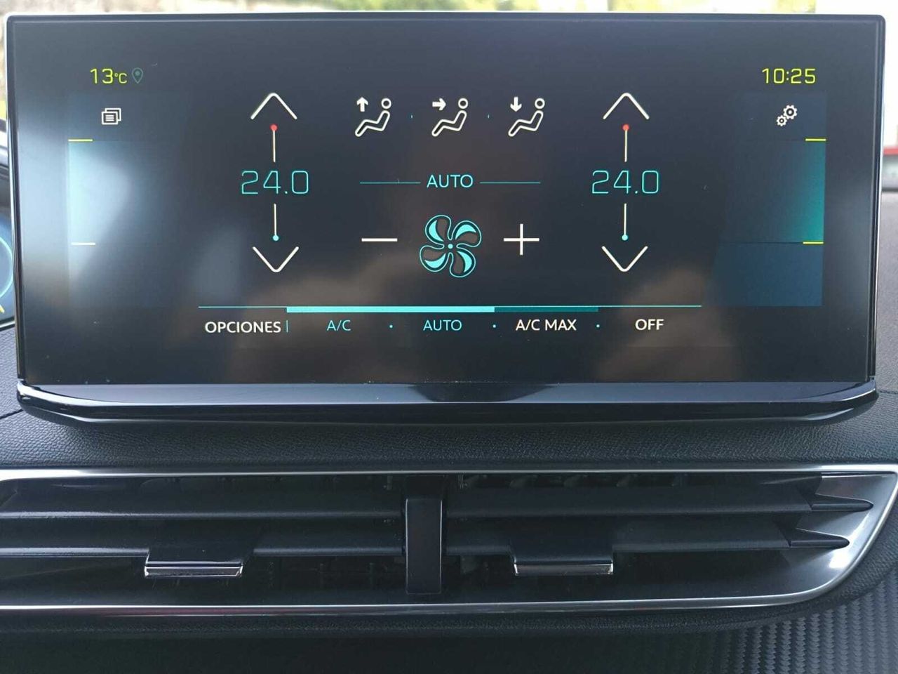 Peugeot 3008 Hybrid ALLURE HYBRID 225 e EAT8  - Foto 2