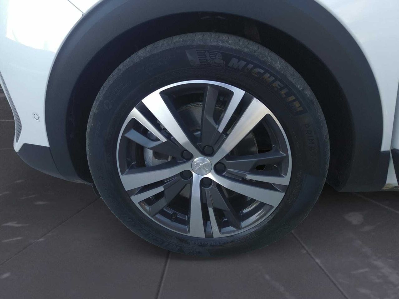 Peugeot 3008 Hybrid ALLURE HYBRID 225 e EAT8  - Foto 2