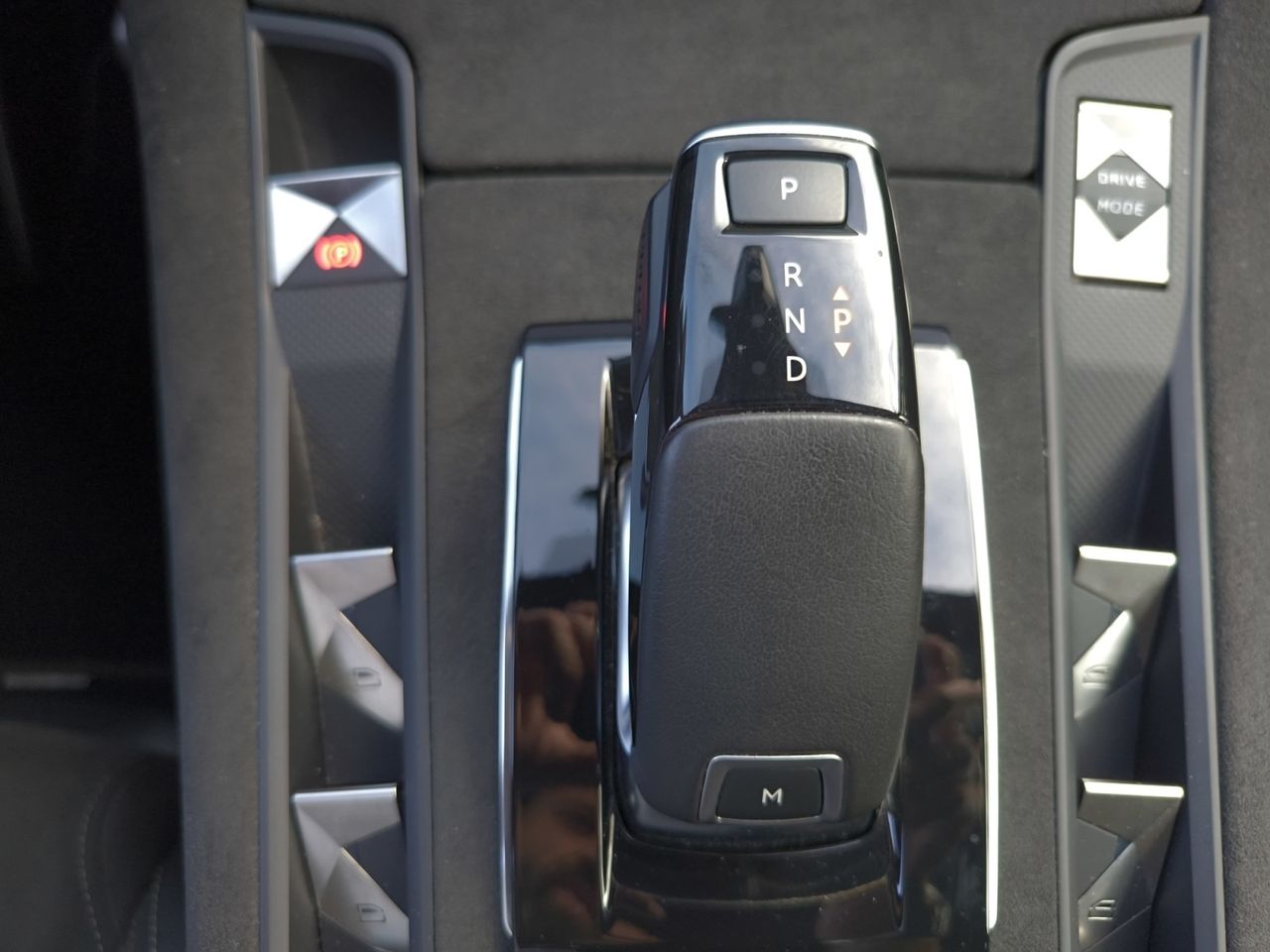 DS DS 7 CROSSBACK BLUE HDI 180 CV AUT PERFORMANCE LINE  - Foto 2