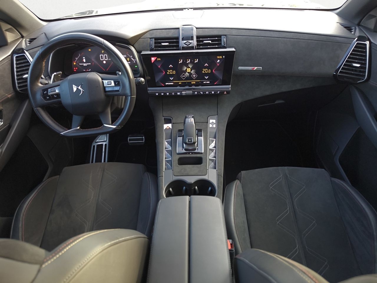 DS DS 7 CROSSBACK BLUE HDI 180 CV AUT PERFORMANCE LINE  - Foto 2