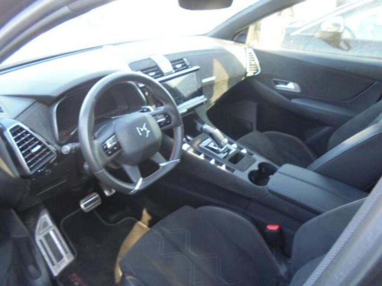 DS DS 7 CROSSBACK BLUE HDI 180 CV AUT PERFORMANCE LINE  - Foto 2