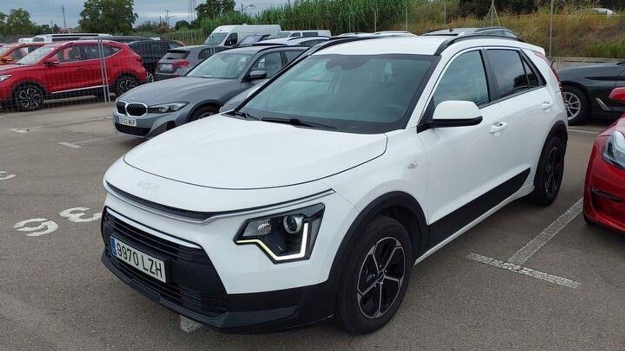 Kia Niro 1.6 GDI HEV 141 CV CONCEPT  - Foto 2