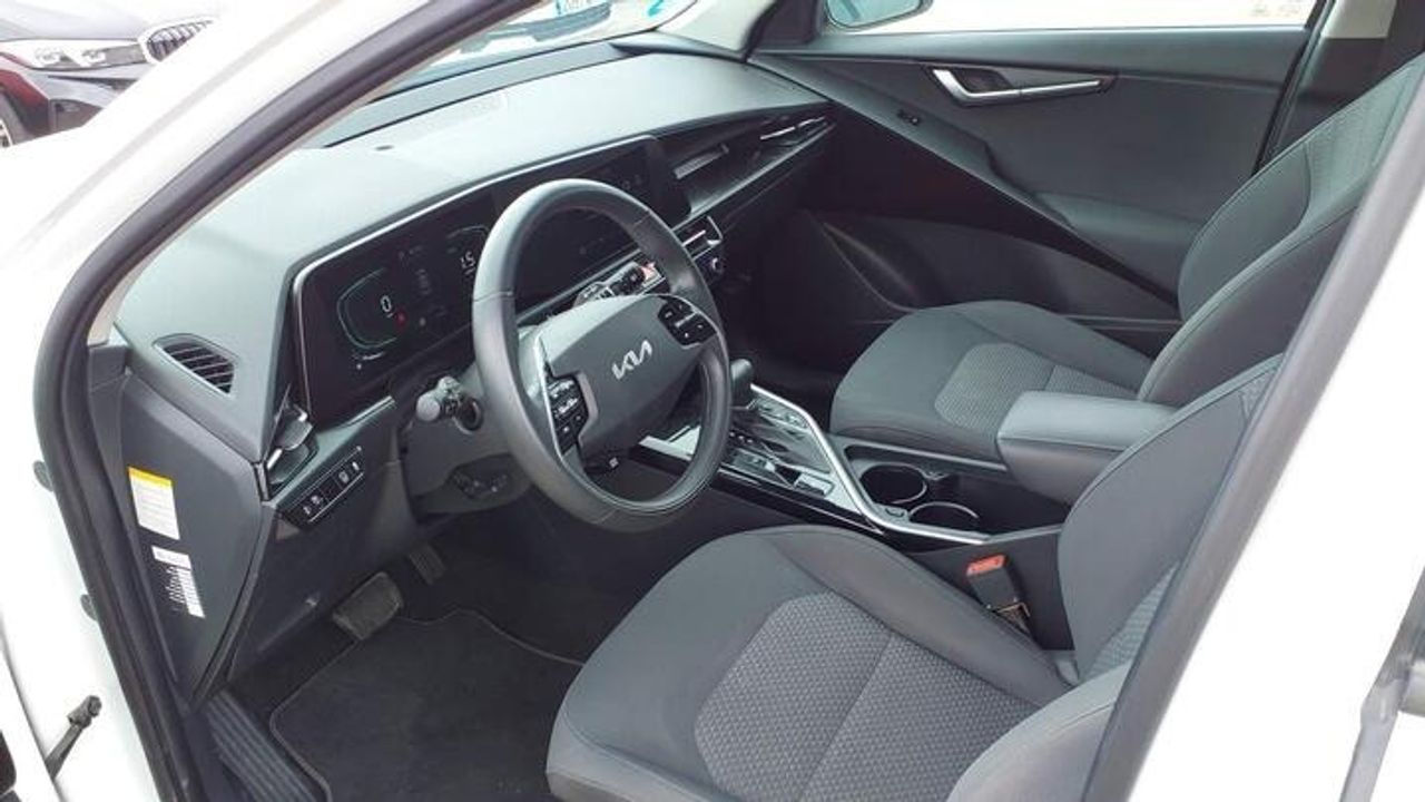 Kia Niro 1.6 GDI HEV 141 CV CONCEPT  - Foto 2