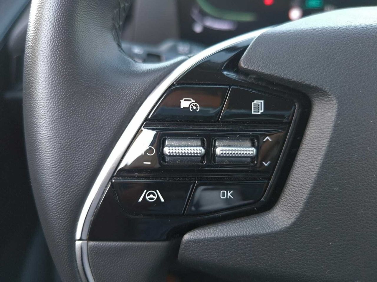 Kia Niro 1.6 GDI HEV 141 CV CONCEPT  - Foto 2