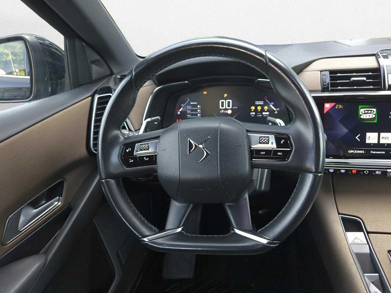 DS DS 7 CROSSBACK BLUE HDI 130 AUT SO CHIC  - Foto 2