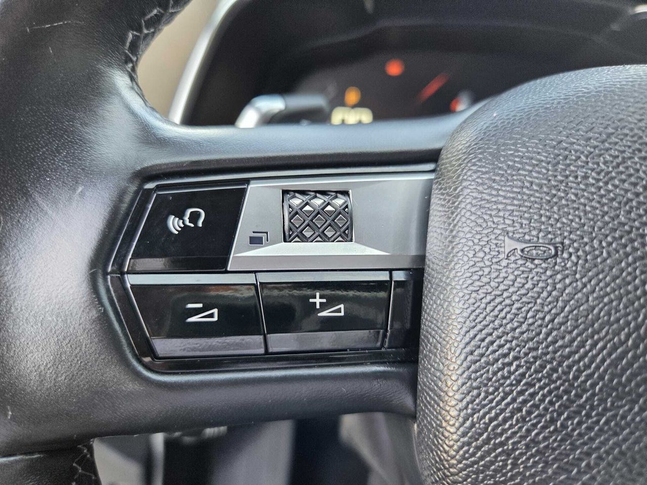DS DS 7 CROSSBACK BLUE HDI 130 CV EFFICIENCY AUTOMATIC  - Foto 2