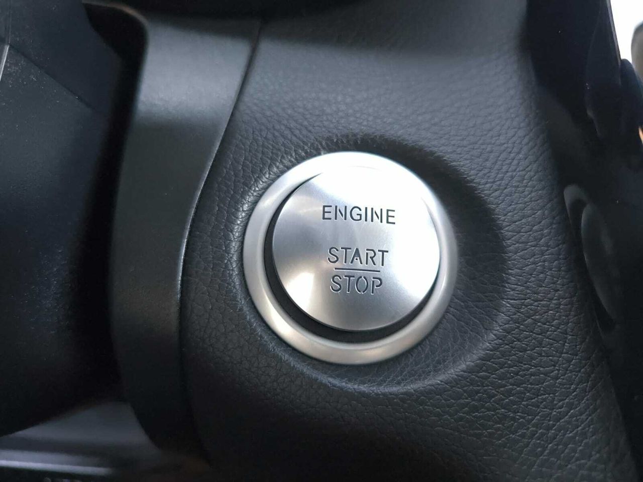 Mercedes GLC 250 D 4 MATIC AMG  - Foto 2