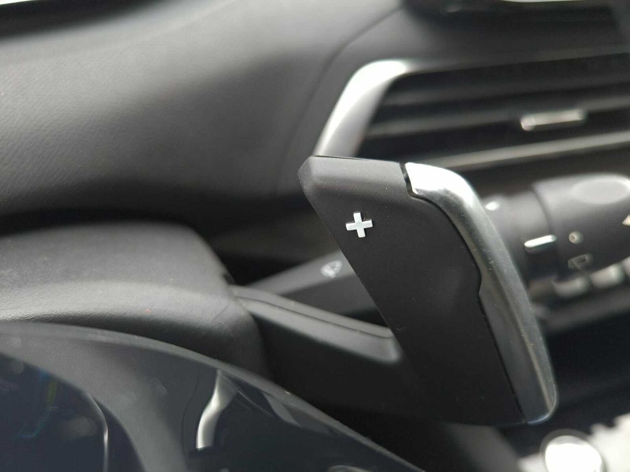 Peugeot 3008 Hybrid GT HYBRID 300 e-EAT8  - Foto 2