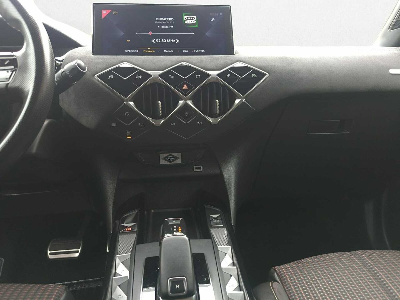 DS DS 3 CROSSBACK PURE TECH 130 CV AUT PERFORMANCE LINE  - Foto 2