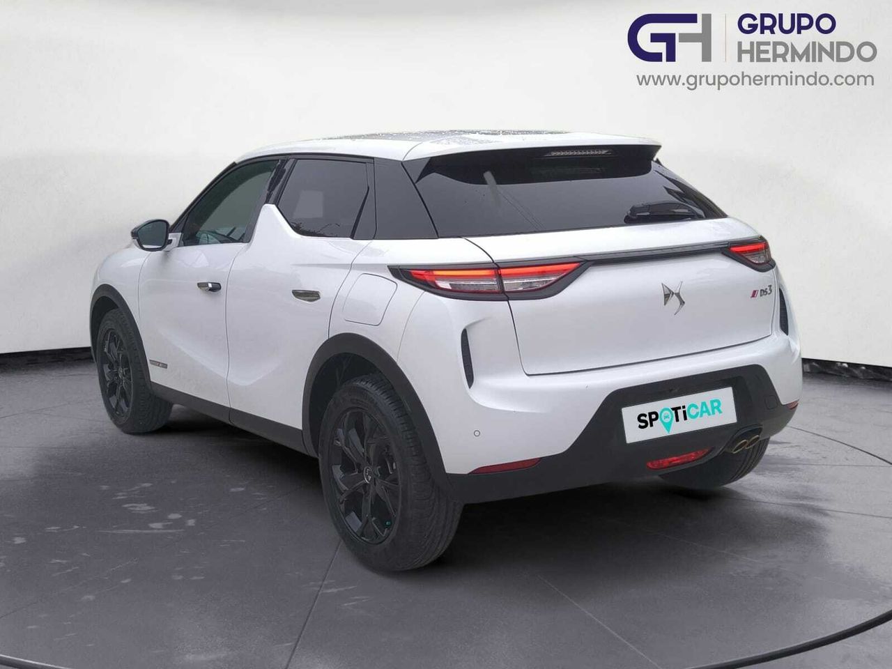 DS DS 3 CROSSBACK PURE TECH 130 CV AUT PERFORMANCE LINE  - Foto 2