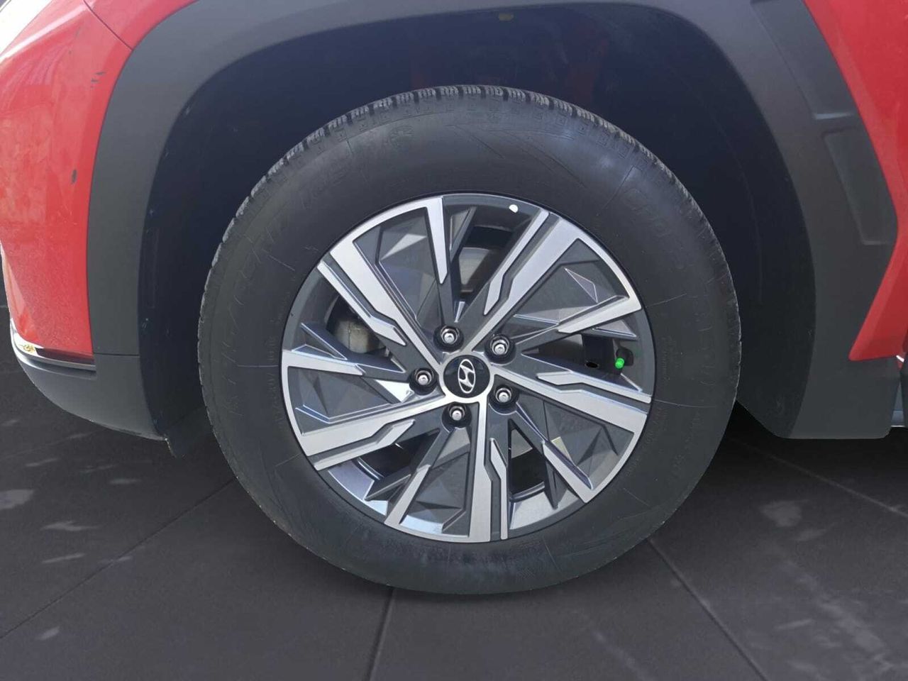 Hyundai Tucson 1.6 CRDI MAXX SAFE HIBRIDO DIESEL  - Foto 2