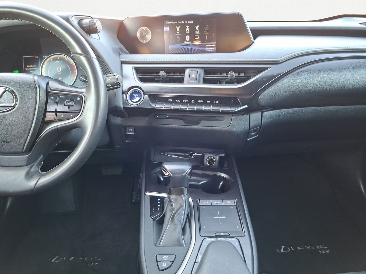 Lexus UX 2.0 250 H BUSINESS  - Foto 2