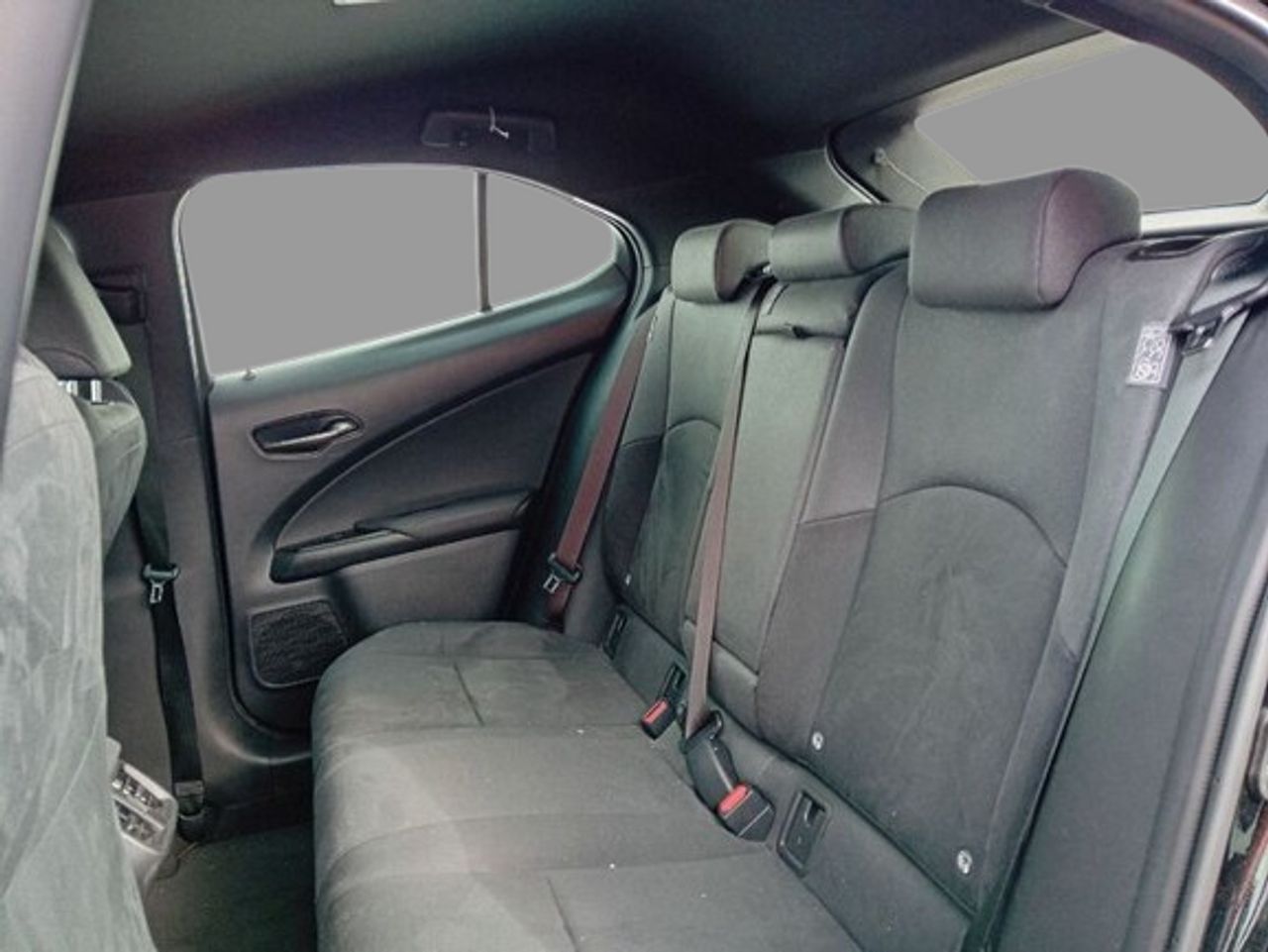 Lexus UX 2.0 250 H BUSINESS  - Foto 2