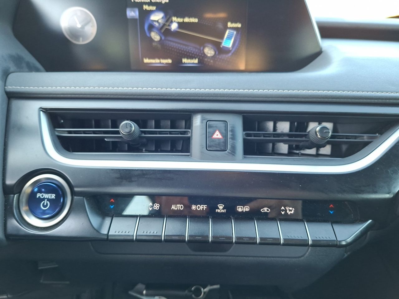 Lexus UX 2.0 250 H BUSINESS  - Foto 2