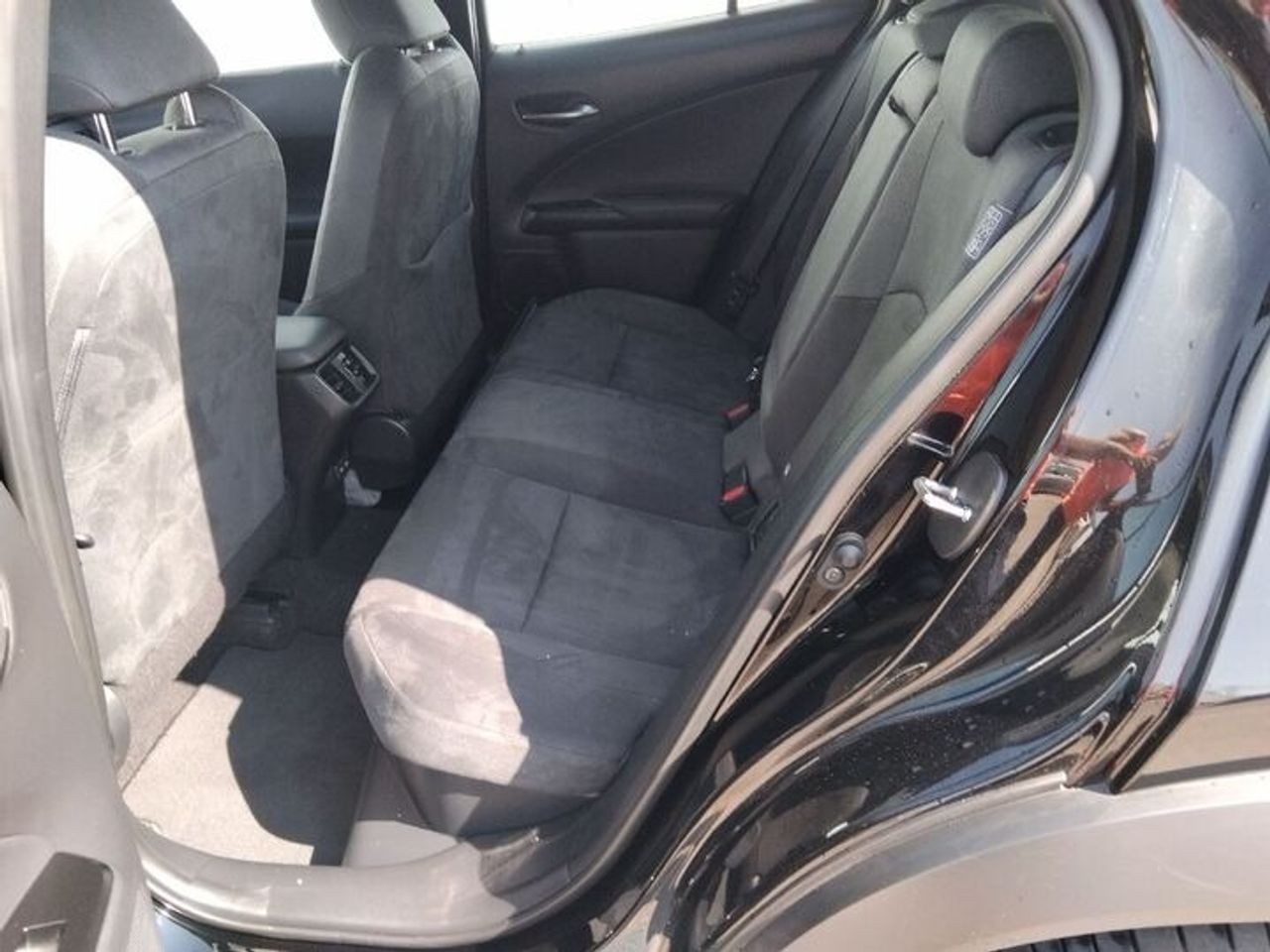 Lexus UX 2.0 250 H BUSINESS  - Foto 2