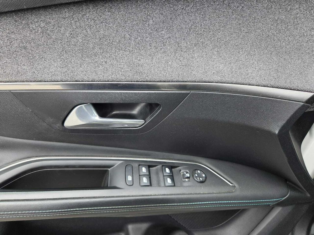 Peugeot 3008 Hybrid ALLURE PACK HYBRID 225 e-EAT8  - Foto 2