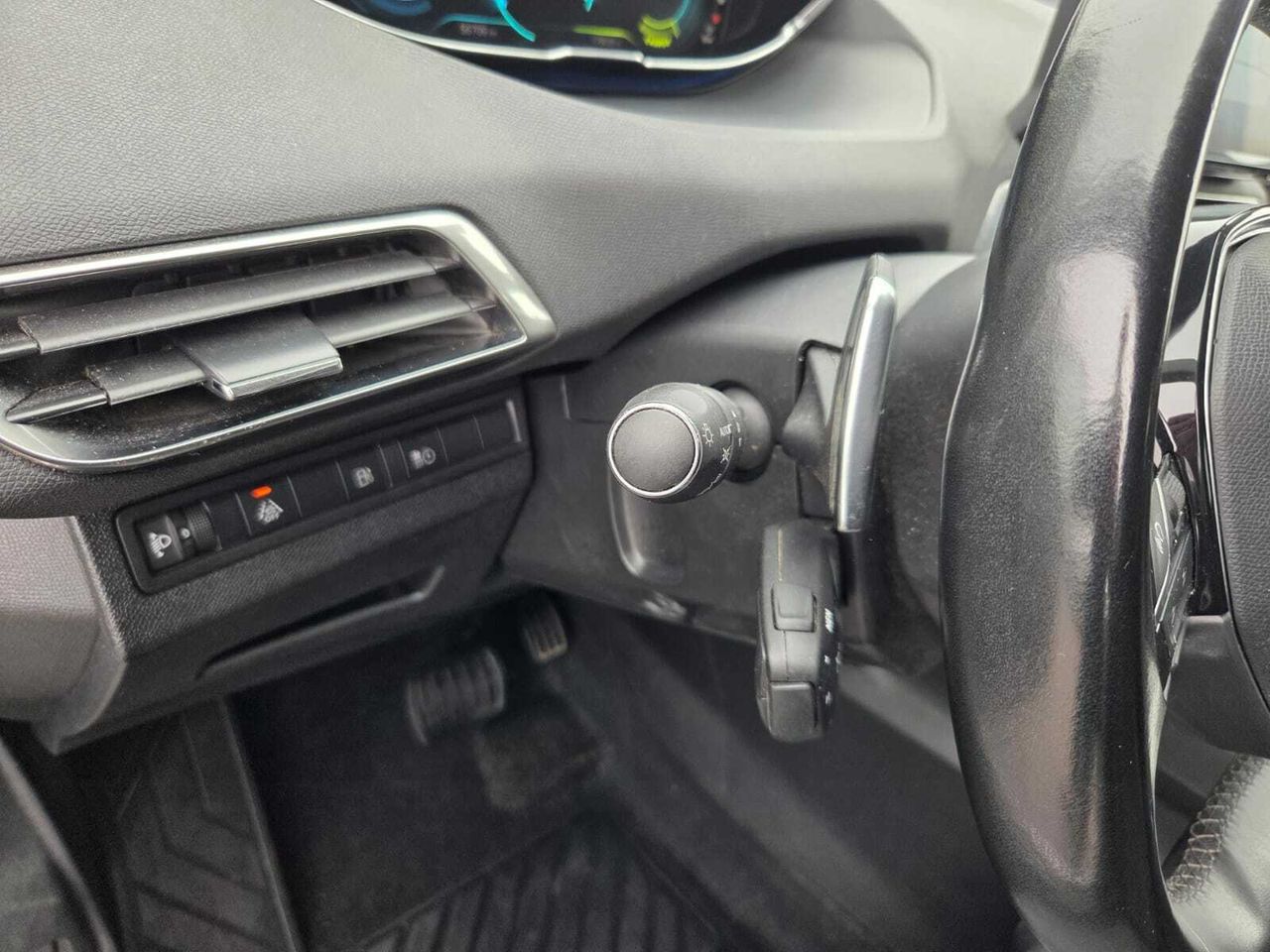 Peugeot 3008 Hybrid ALLURE PACK HYBRID 225 e-EAT8  - Foto 2