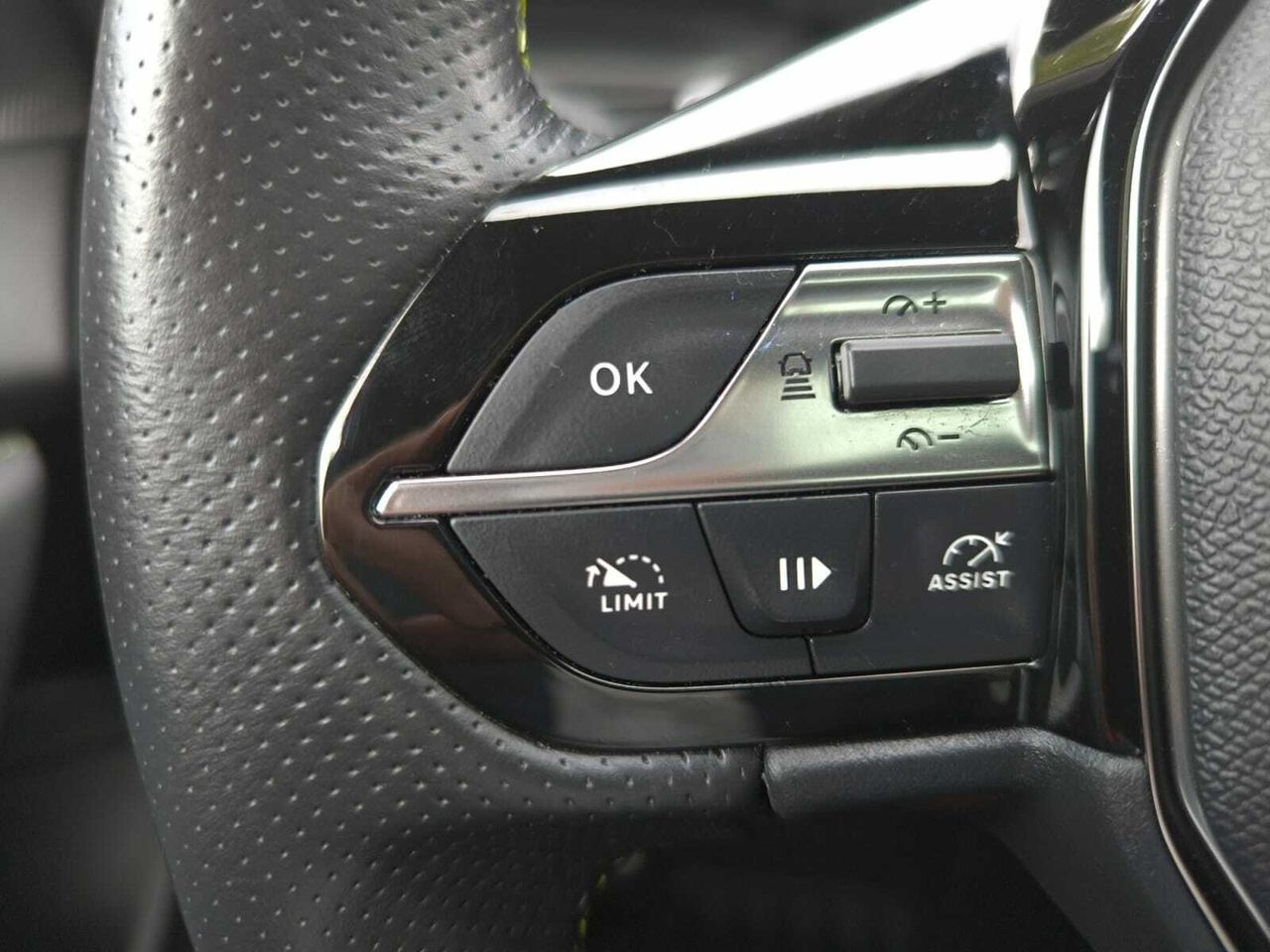 Peugeot 308 SW GT BLUE HDI 130 CV EAT8  - Foto 2