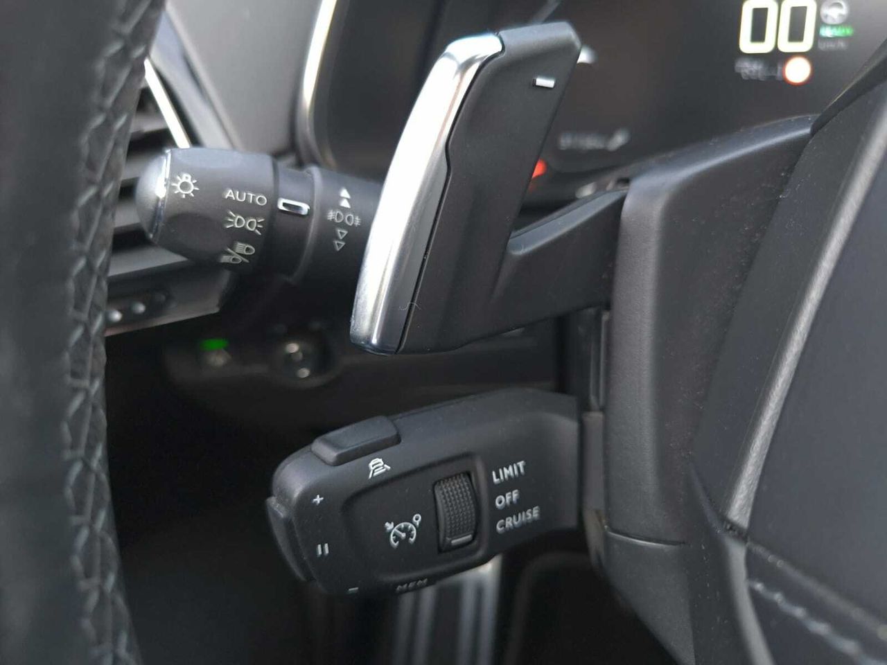DS DS 7 CROSSBACK E TENSE 225 LIGNE NOIRE  - Foto 2